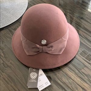 New Vince Camuto adjustable fit